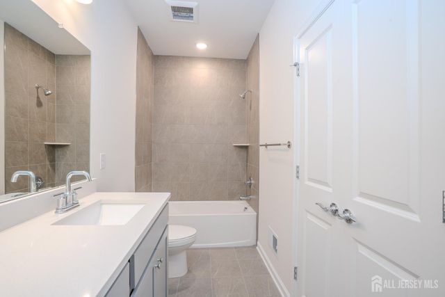 121 Jessie Place, New Brunswick, NJ 08901