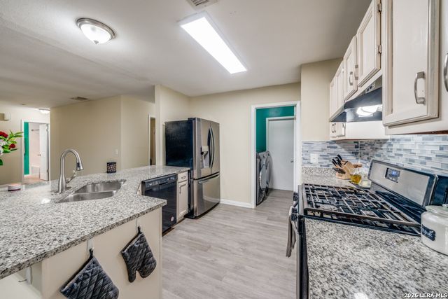 5931 Autumn, San Antonio, TX 78222