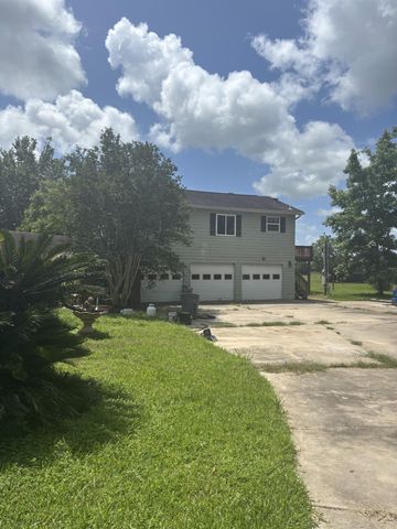 5324 Aurora Drive S CR378, Alvin, TX 77511