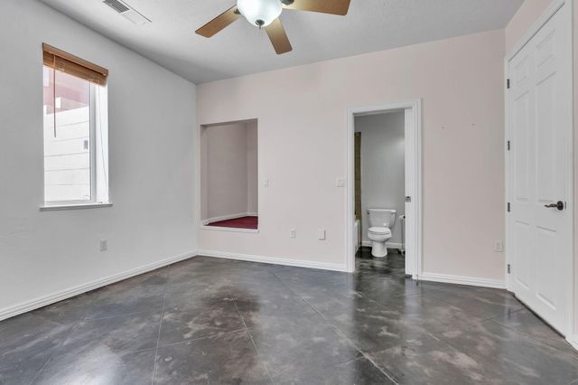 1001 Pinzon Street NW, Los Lunas, NM 87031