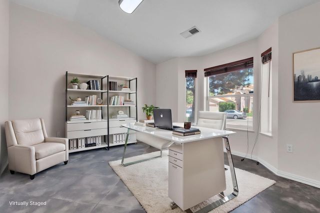 1001 Pinzon Street NW, Los Lunas, NM 87031