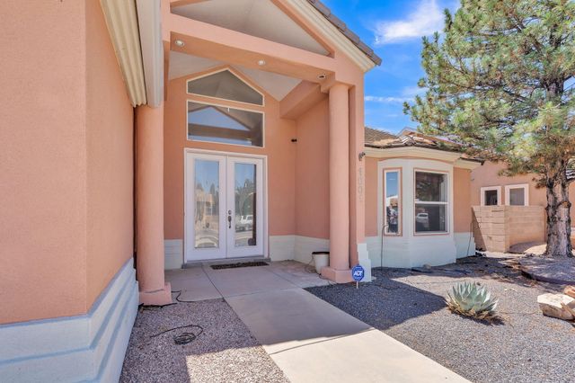 1001 Pinzon Street NW, Los Lunas, NM 87031