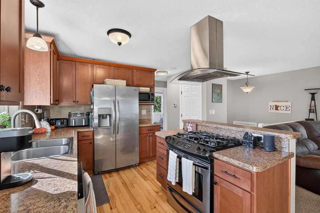 4189 Pleasant Street SE, Prior Lake, MN 55372 — photo 2