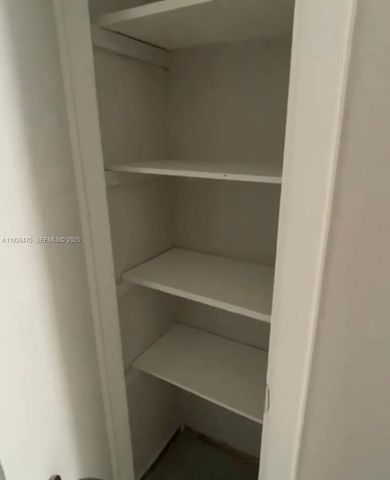 3771 SW 1st St 5, Fort Lauderdale, FL 33312