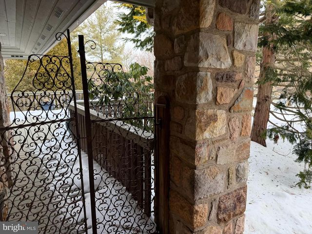 1062 BROADMOOR RD, Bryn Mawr, PA 19010