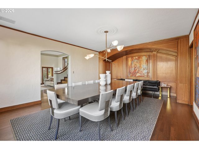 2643 Sw BUENA VISTA Dr, Portland, OR 97201