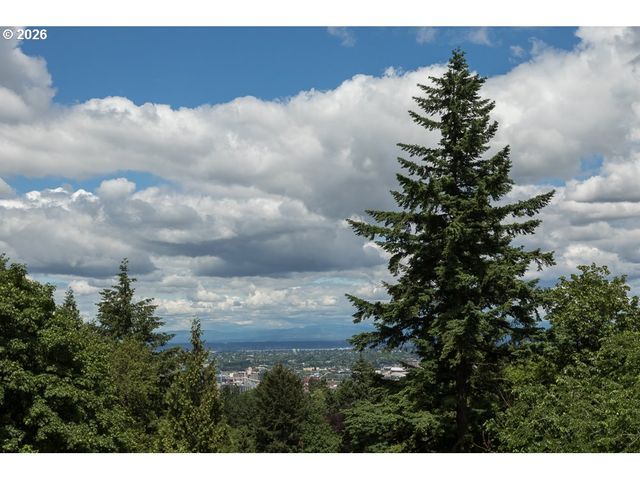 2643 Sw BUENA VISTA Dr, Portland, OR 97201