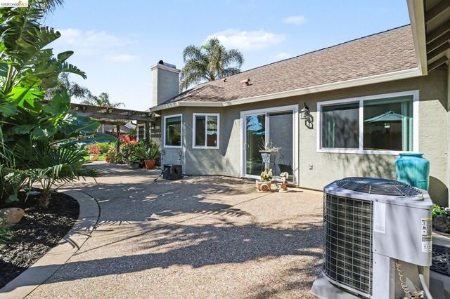 101 Concannon Court, Oakley, CA 94561