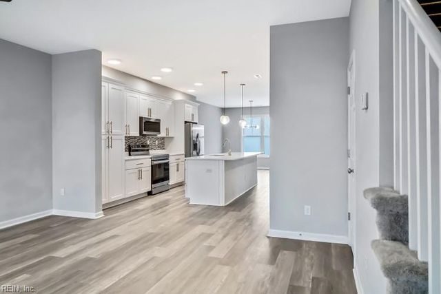 8210 Tidewater DR, Norfolk, VA 23505