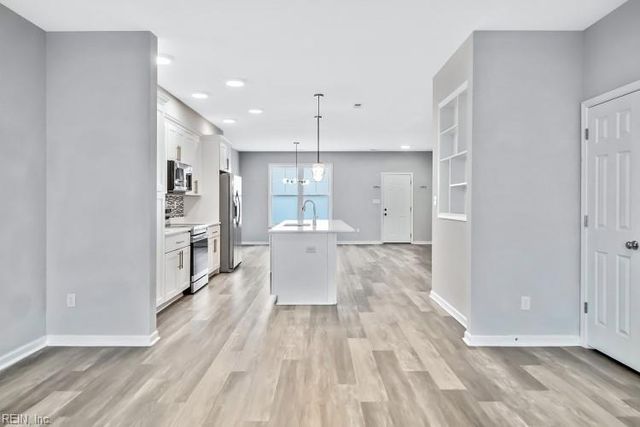 8210 Tidewater DR, Norfolk, VA 23505