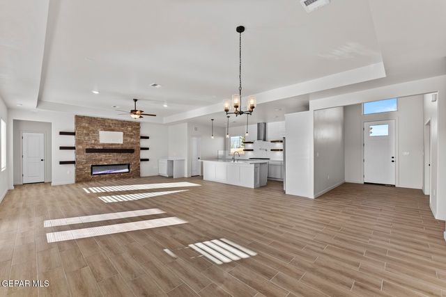 233 RANCHO VIEJO Drive, El Paso, TX 79927