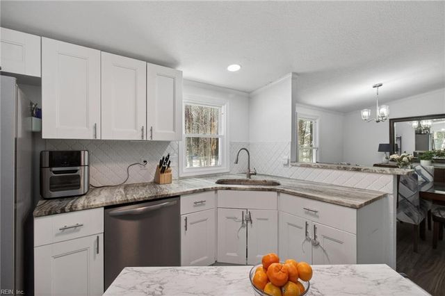 340 Osprey RD, Cardinal, VA 23025