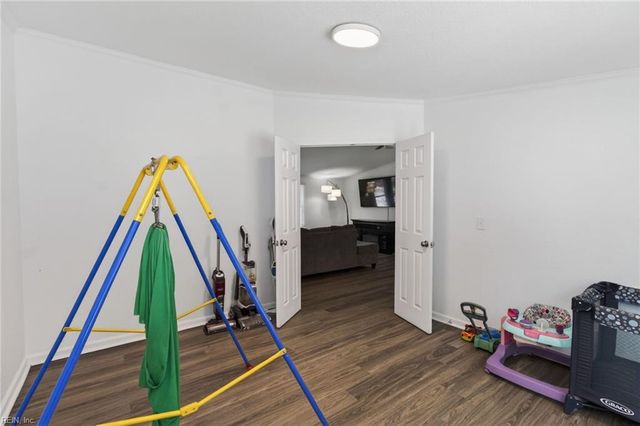 340 Osprey RD, Cardinal, VA 23025