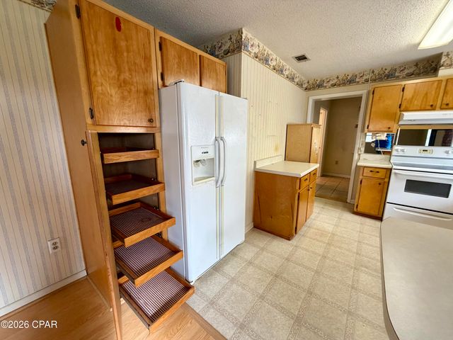 5352 Rocky Creek Road, Marianna, FL 32448