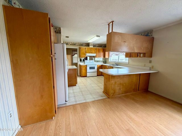 5352 Rocky Creek Road, Marianna, FL 32448