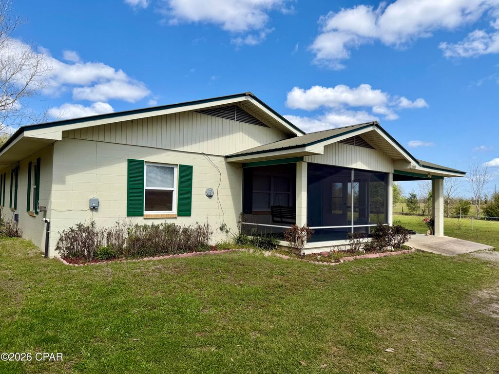 5352 Rocky Creek Road, Marianna, FL 32448