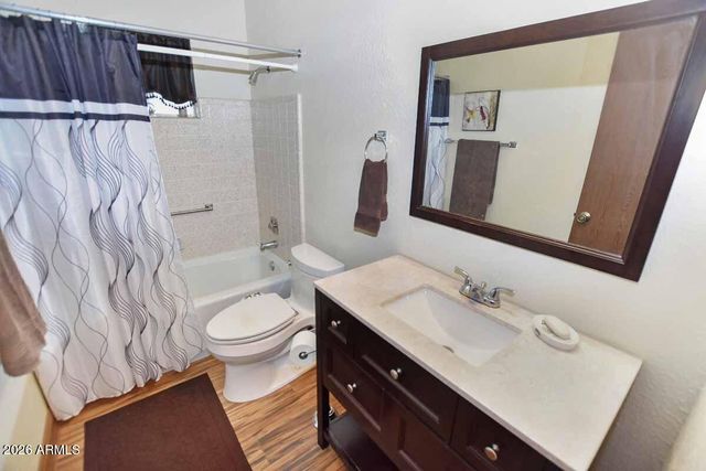 4604 E CRESCENT Avenue, Mesa, AZ 85206