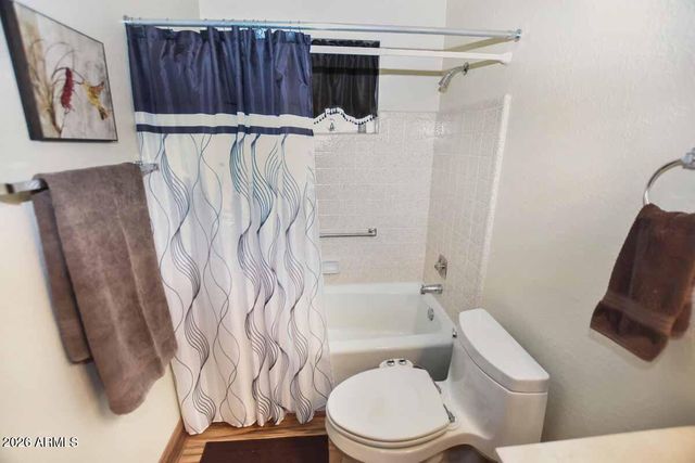 4604 E CRESCENT Avenue, Mesa, AZ 85206