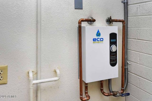 4604 E CRESCENT Avenue, Mesa, AZ 85206