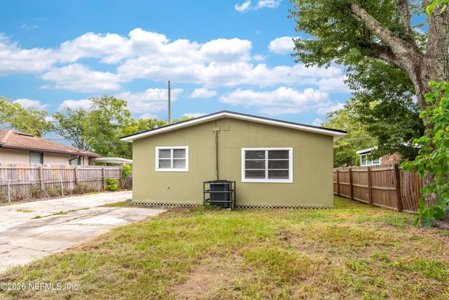 2075 W 13TH Street, Jacksonville, FL 32209