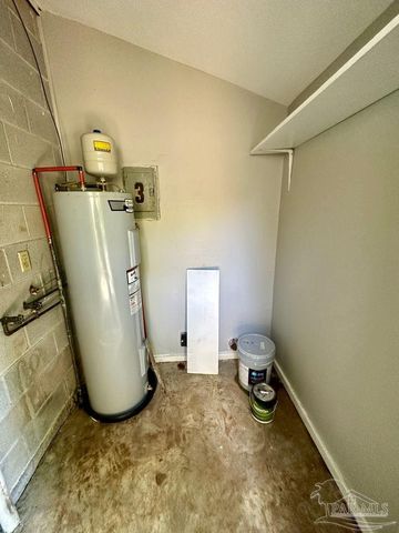 1103 W La Rua St A, Pensacola, FL 32501