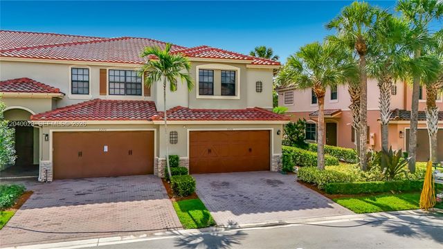 7266 NW 108th Way, Parkland, FL 33076
