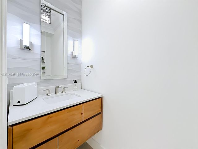 7266 NW 108th Way, Parkland, FL 33076