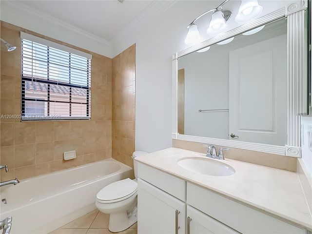 7266 NW 108th Way, Parkland, FL 33076