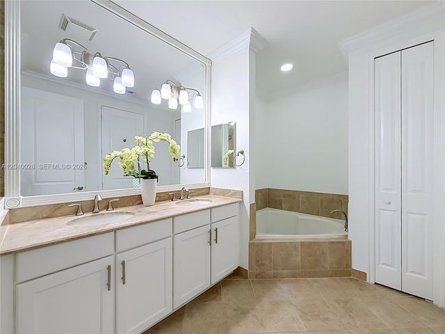 7266 NW 108th Way, Parkland, FL 33076