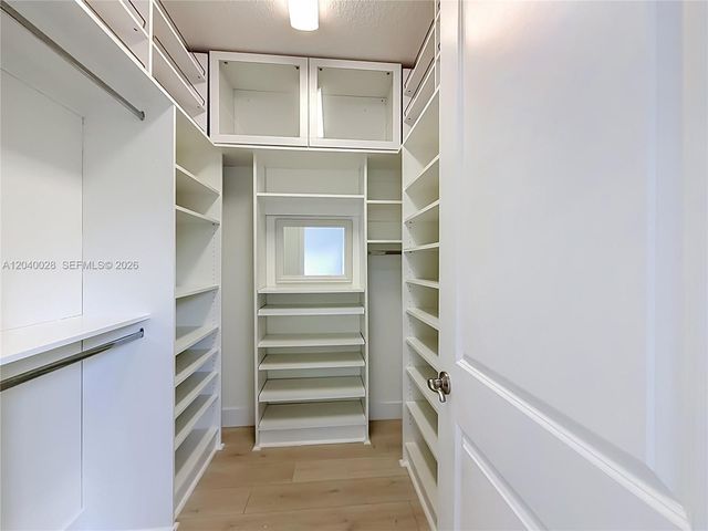 7266 NW 108th Way, Parkland, FL 33076