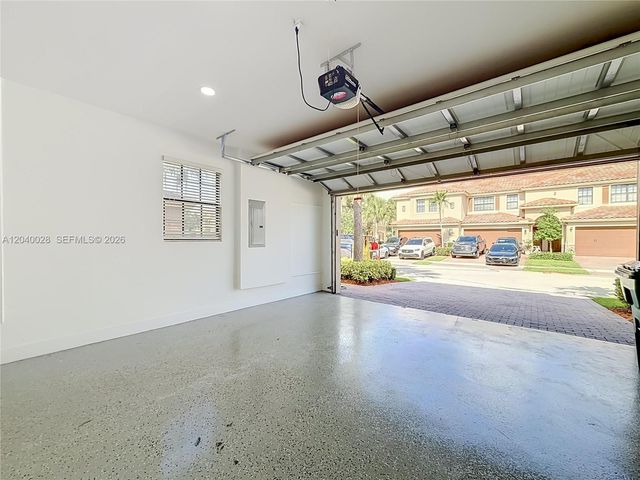 7266 NW 108th Way, Parkland, FL 33076