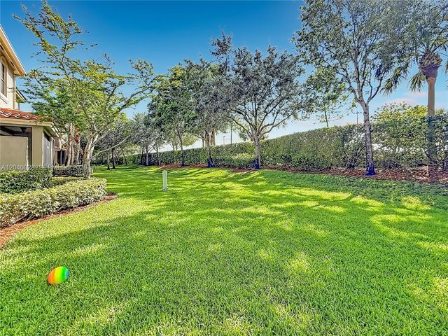 7266 NW 108th Way, Parkland, FL 33076