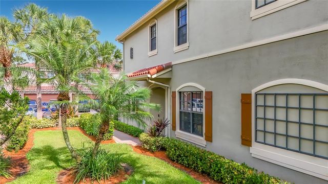 7266 NW 108th Way, Parkland, FL 33076