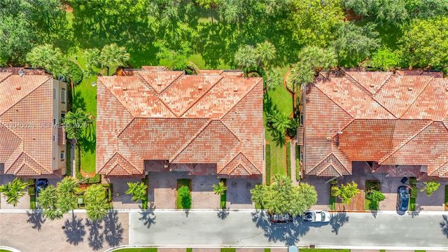 7266 NW 108th Way, Parkland, FL 33076