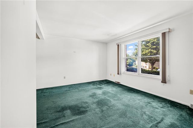 168 Springhouse Road, Allentown City, PA 18104