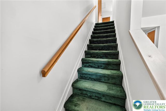 168 Springhouse Road, Allentown City, PA 18104
