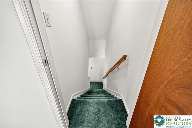 168 Springhouse Road, Allentown City, PA 18104