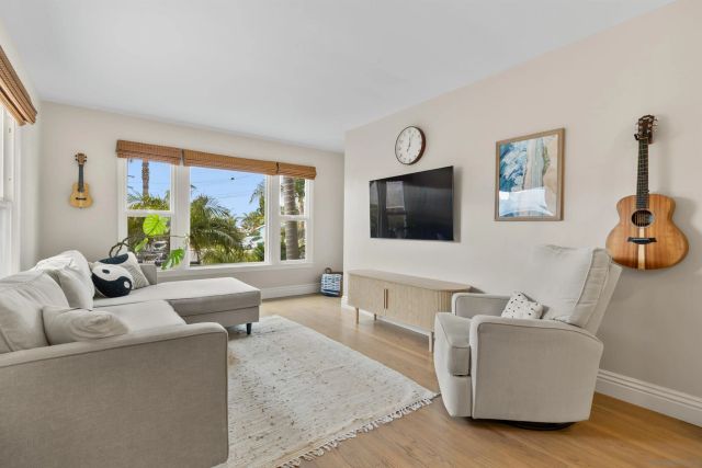 823 La Salina Pl, Oceanside, CA 92054