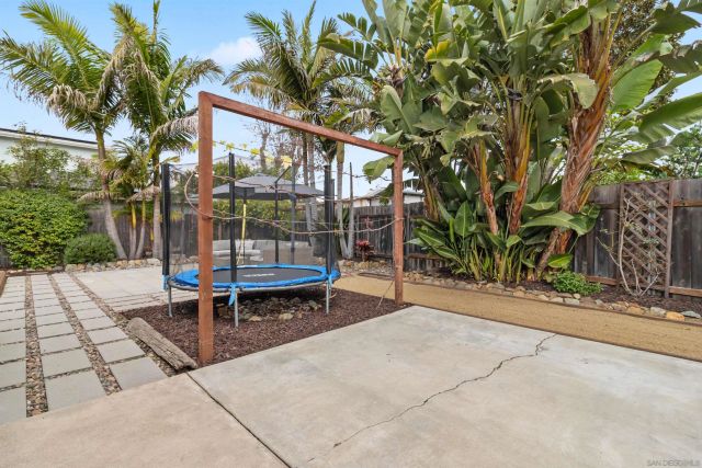 823 La Salina Pl, Oceanside, CA 92054