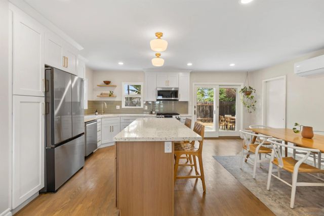 823 La Salina Pl, Oceanside, CA 92054