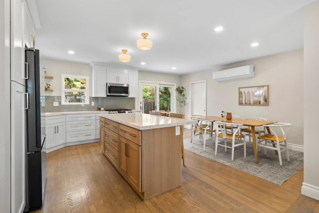 823 La Salina Pl, Oceanside, CA 92054