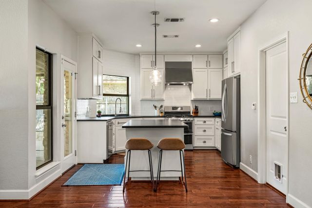 5205 Wheeler Branch CIR, Austin, TX 78749