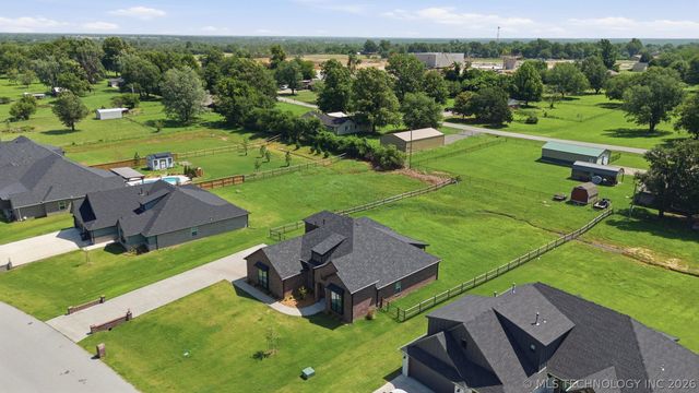 817 N 24th Street, Collinsville, OK 74021