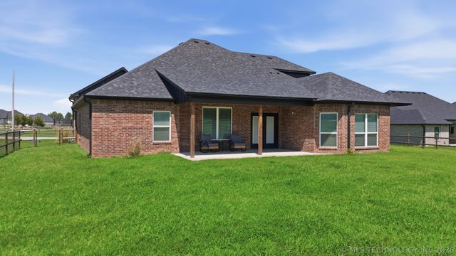 817 N 24th Street, Collinsville, OK 74021