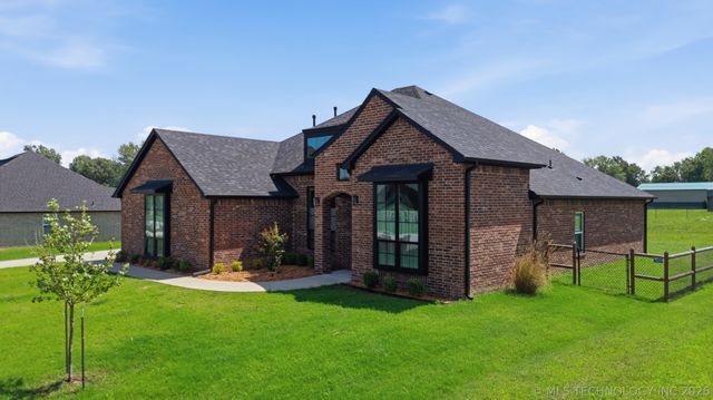 817 N 24th Street, Collinsville, OK 74021