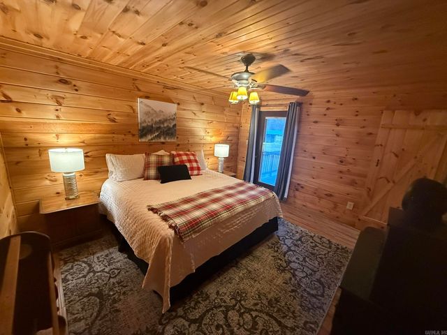 465 S Riverview Lane, Mountain View, AR 72560