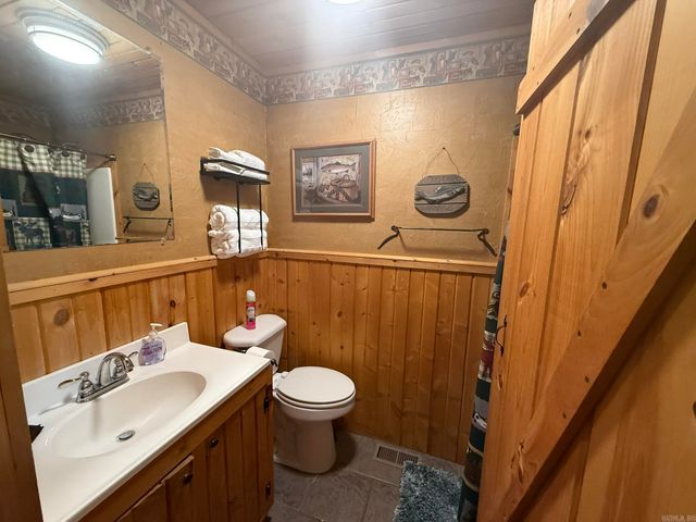 465 S Riverview Lane, Mountain View, AR 72560