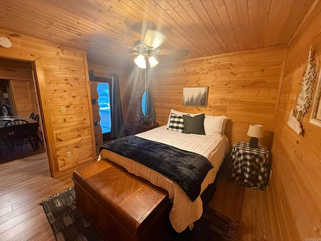 465 S Riverview Lane, Mountain View, AR 72560