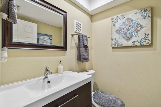 511 SANDY HOOK ROAD, Treasure Island, FL 33706