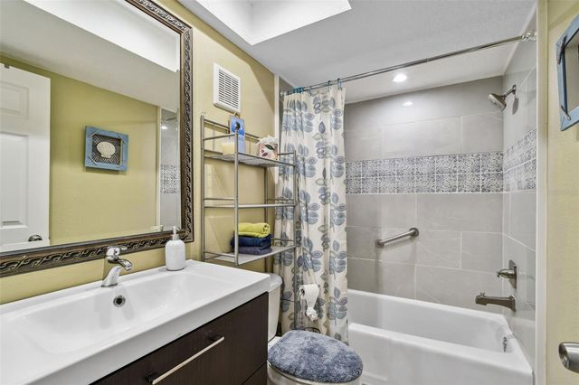 511 SANDY HOOK ROAD, Treasure Island, FL 33706